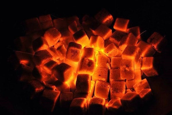 Як розпалити вугілля для кальяну на природі у блозі кальянного сайту, фото 1